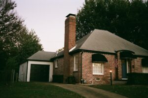 can a bail bondsman search my house