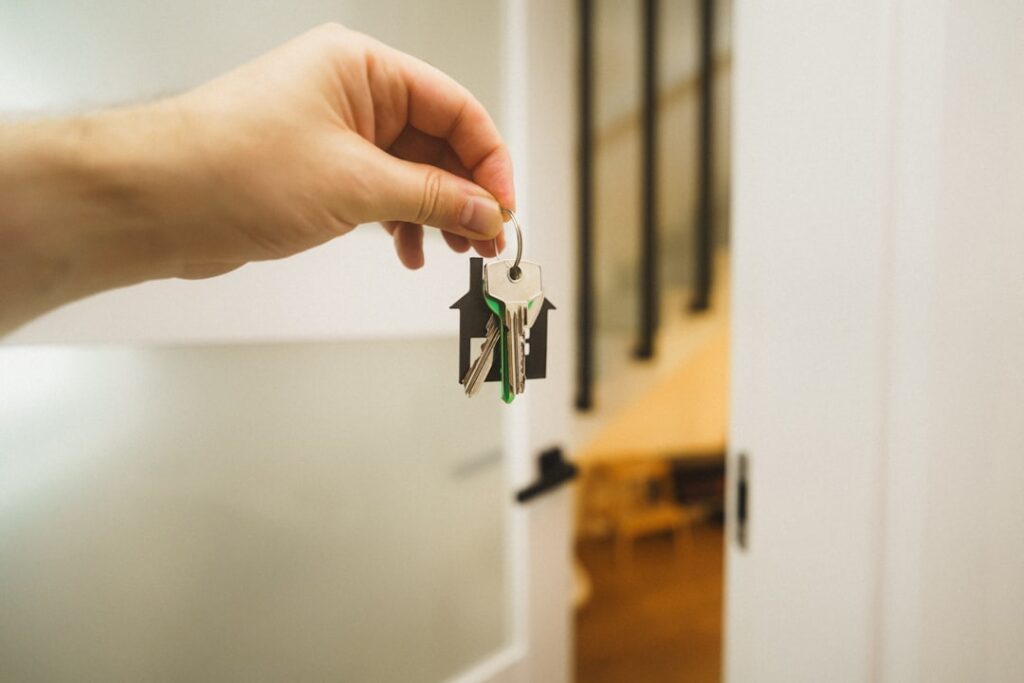 What is a bail bonds agent